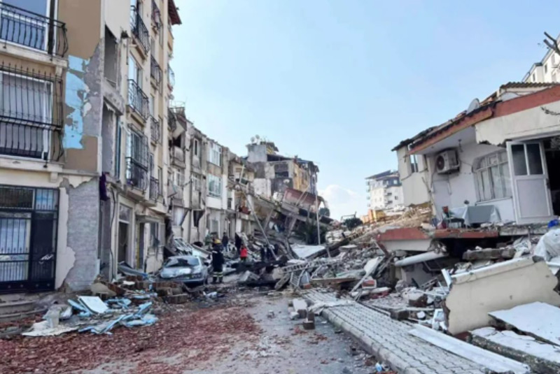Turkey's Aurora Green on Strong Earthquake Ruins