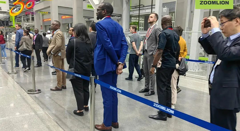Technology Salutes to the New Era! Foreign Diplomats Visit ZOOMLION