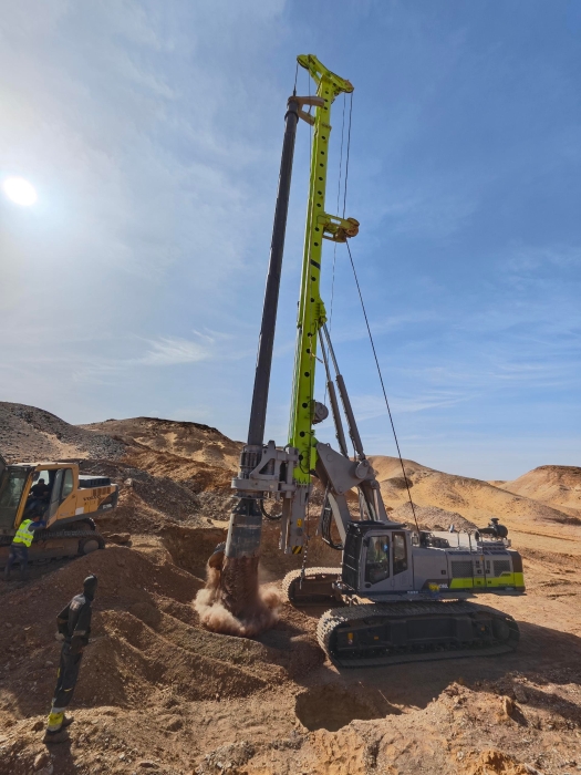 China-Algeria Joint Construction: Pioneer in Mining Railways – Zoomlion ZR360L Rotary Drilling Rig Demonstrates Chinese 