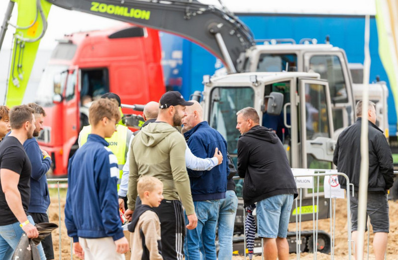 Zoomlion Earthmoving Machinery Shines at Poland’s Largest Construction Machinery Exhibition