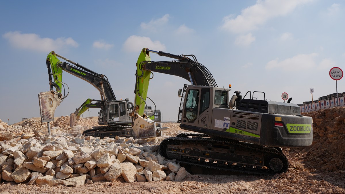 Zoomlion Large Excavator ZE385G at New Diriyah Gate City Riyadh