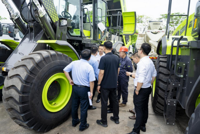 Zoomlion Unveils New-Generation Earthmoving Equipment in Vietnam