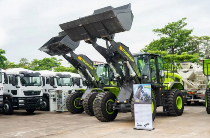 Zoomlion Unveils New-Generation Earthmoving Equipment in Vietnam