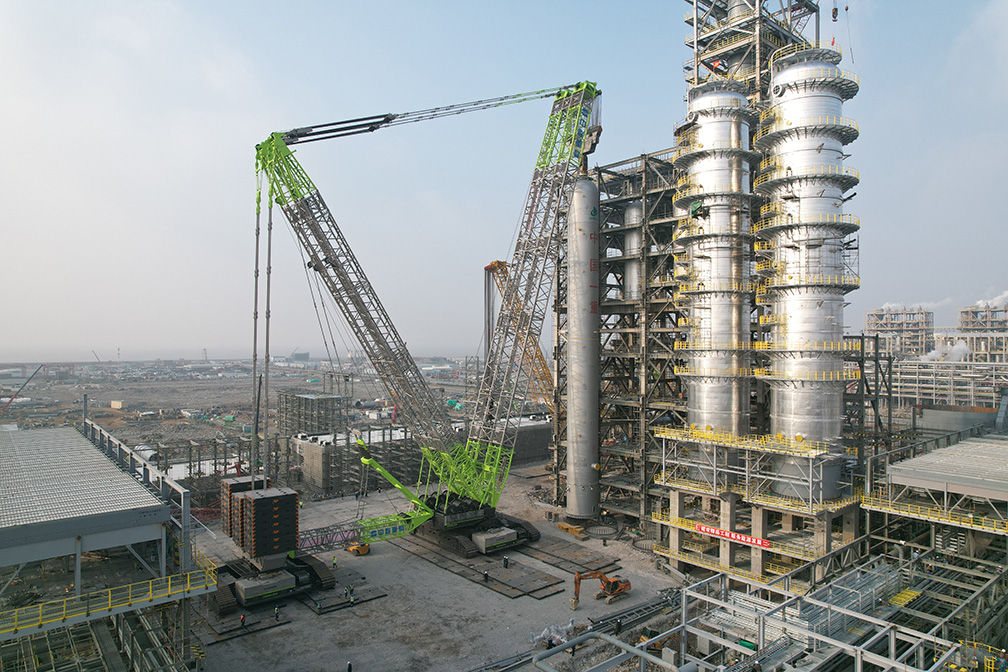Zoomlion’s 3,600-Ton Crawler Crane ZCC89000 Sets Two World Records for Single Lifting Weight and Lifting Speed