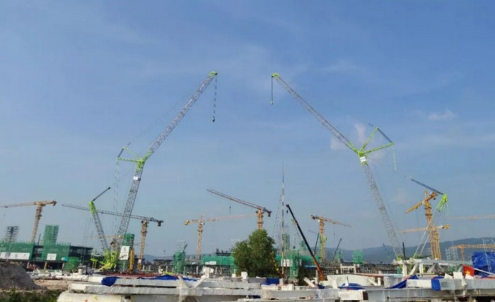 Zoomlion's 800-ton cranes participate in a key project in Vietnam