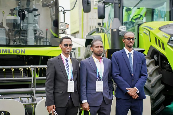 Zoomlion Showcases Advanced Equipment and Localized Solutions at the 4th China-Africa Economic and Trade Expo to Drive D