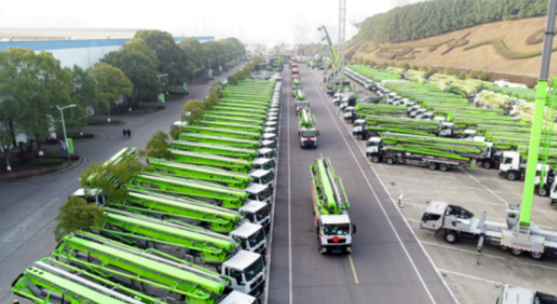 Strive to Open Up New Horizons and Achieve Great Success in the Year of the Rabbit! ZOOMLION Delivers Equipment Worth ov