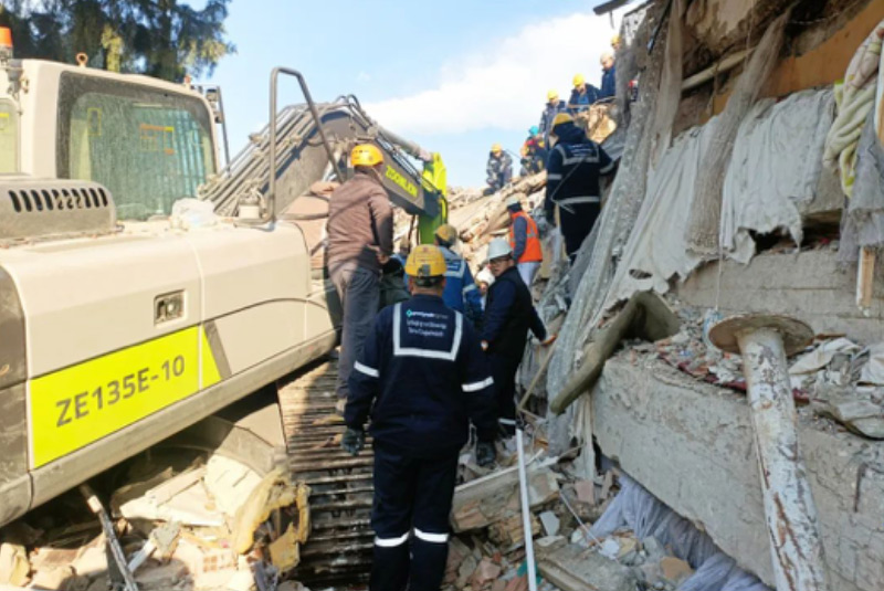 Turkey's Aurora Green on Strong Earthquake Ruins