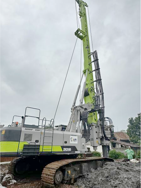 Strength of drilling ！ Zoomlion Rotary Drilling Rig Overseas Construction Show