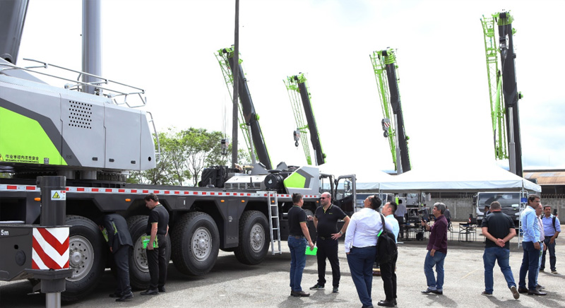 ZOOMLION Customer Day in Brazil: Grand Product Show