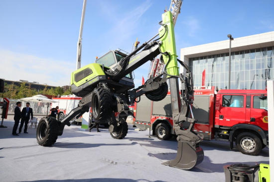 Technology Shields, Wisdom Responds: ZOOMLION’s 16 Equipment Models Dazzle at China International Fire Exhibition