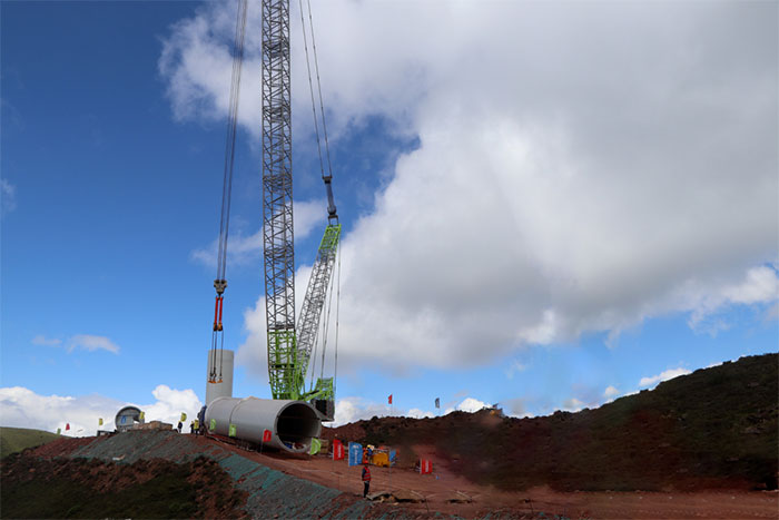 Zoomlion's ZCC13000 Crawler Crane Assists Wind Power Lifting in Kazakhstan