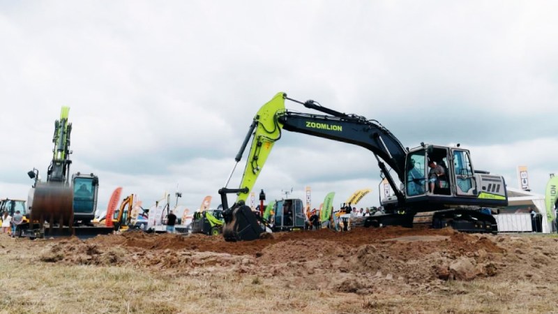 Zoomlion Earthmoving Machinery Shines at Poland’s Largest Construction Machinery Exhibition