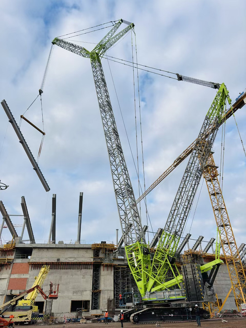 Zoomlion’s Heavy-Duty Crawler Crane Supports Construction of Morocco’s 2030 World Cup Stadiums