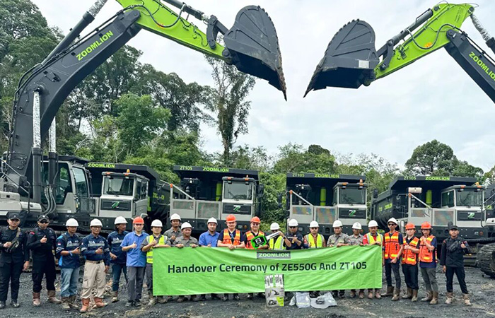 Zoomlion mining machinery in the interior mining area of Central Kalimantan, Indonesia.