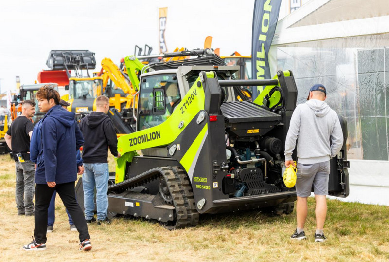 Zoomlion Earthmoving Machinery Shines at Poland’s Largest Construction Machinery Exhibition