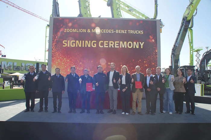 Zoomlion and Mercedes-Benz Trucks Sign Global Strategic Cooperation Agreement