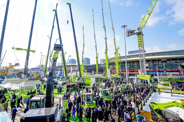 Zoomlion Showcases Groundbreaking Machinery and Smart Solutions at bauma CHINA 2024