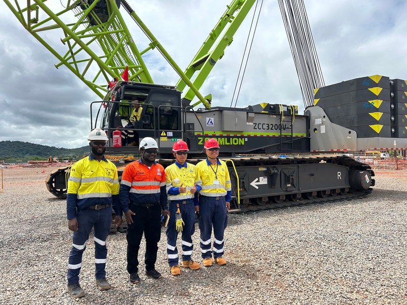 Zoomlion delivers large-tonnage cranes to the Simandou iron ore mine