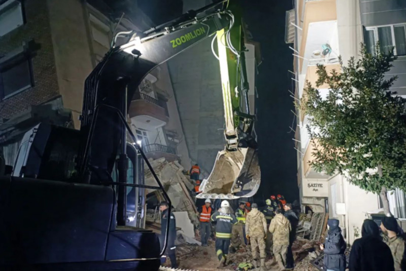 Turkey's Aurora Green on Strong Earthquake Ruins