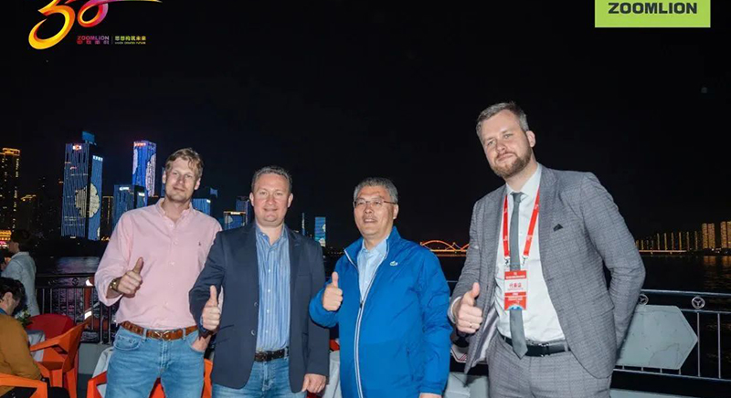 Technology Salutes to the New Era! Foreign Diplomats Visit ZOOMLION