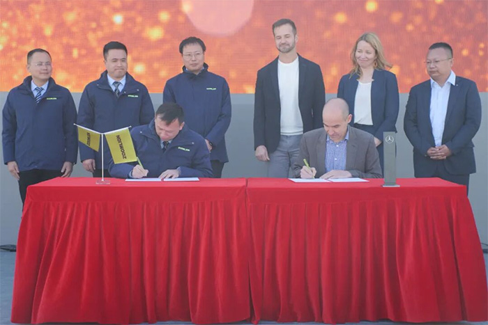 Continuous Signings! Zoomlion Becomes a Crowd Magnet at Bauma 2025