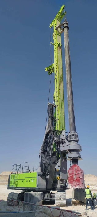Zoomlion Heavy Industry Rotary Drilling Rig ZR420GW: Supporting the Riyadh Four Seasons Project in Saudi Arabia