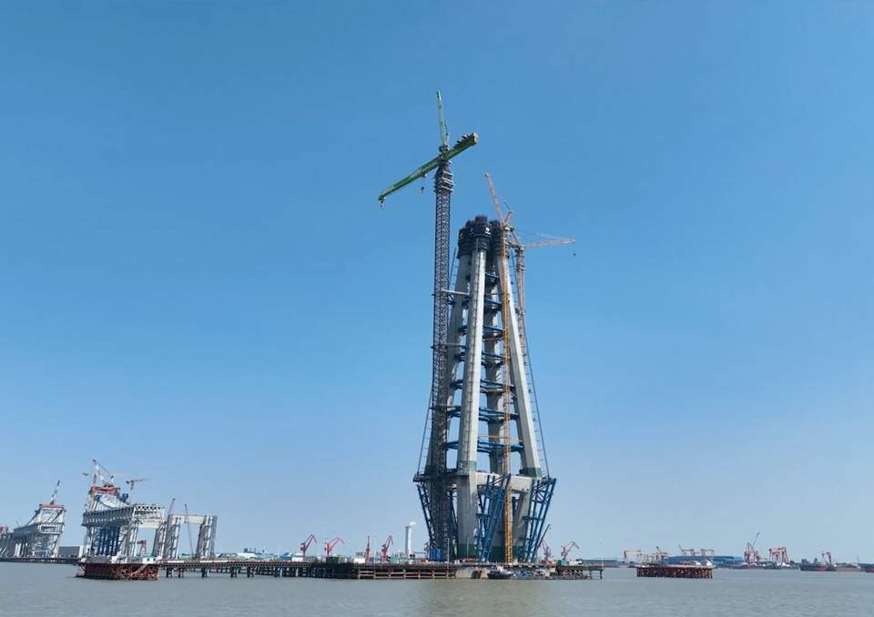 ZOOMLION's World's First 10,000+ Ton-meter Tower Crane Supports Mega-Engineering Projects